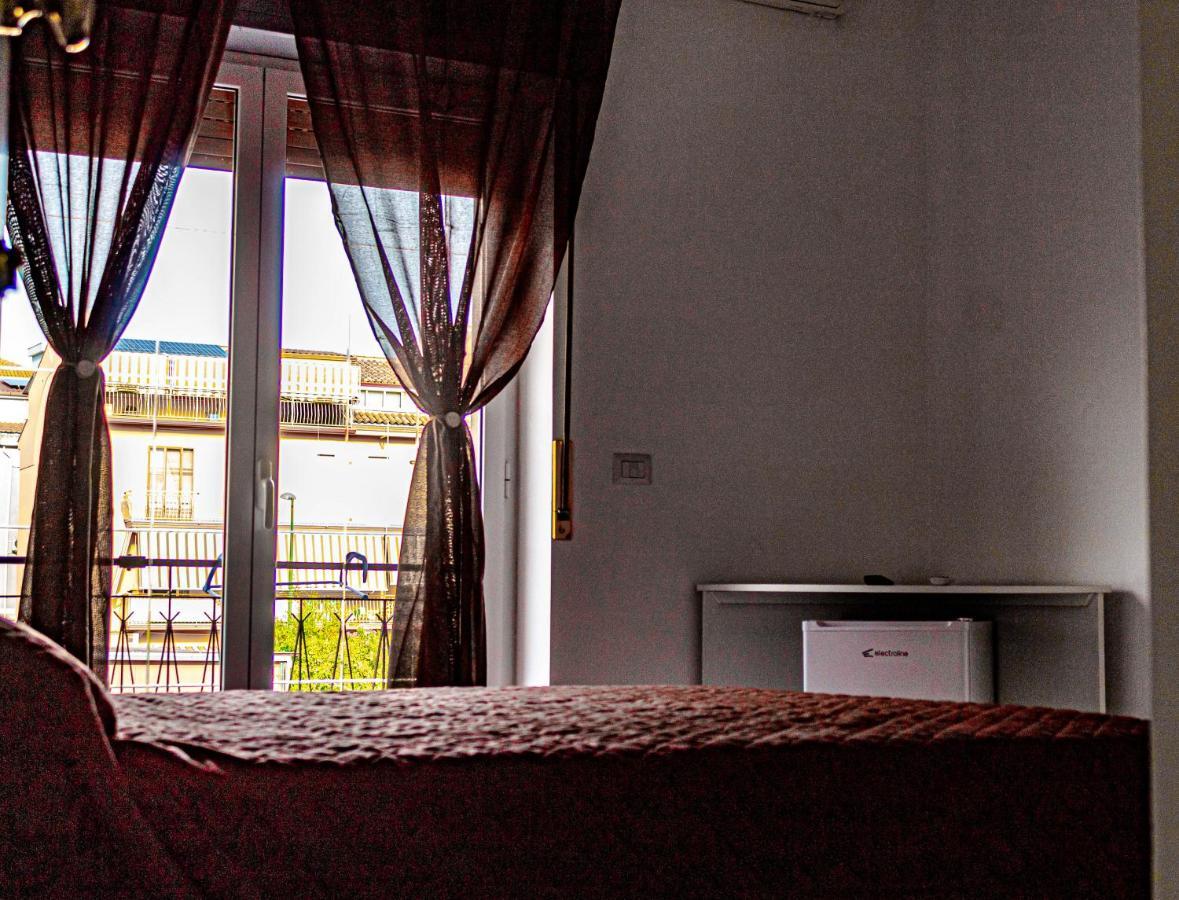 Bed End Breakfast Mediterraneo Scalea Eksteriør bilde
